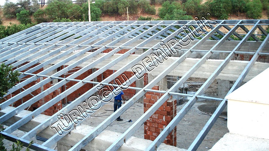 Betonarme Üzeri Çelik Çatı