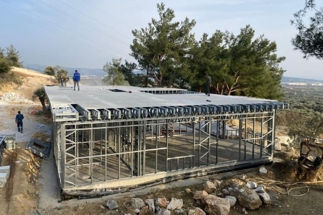 İmalat Bizden, Montaj Sizden